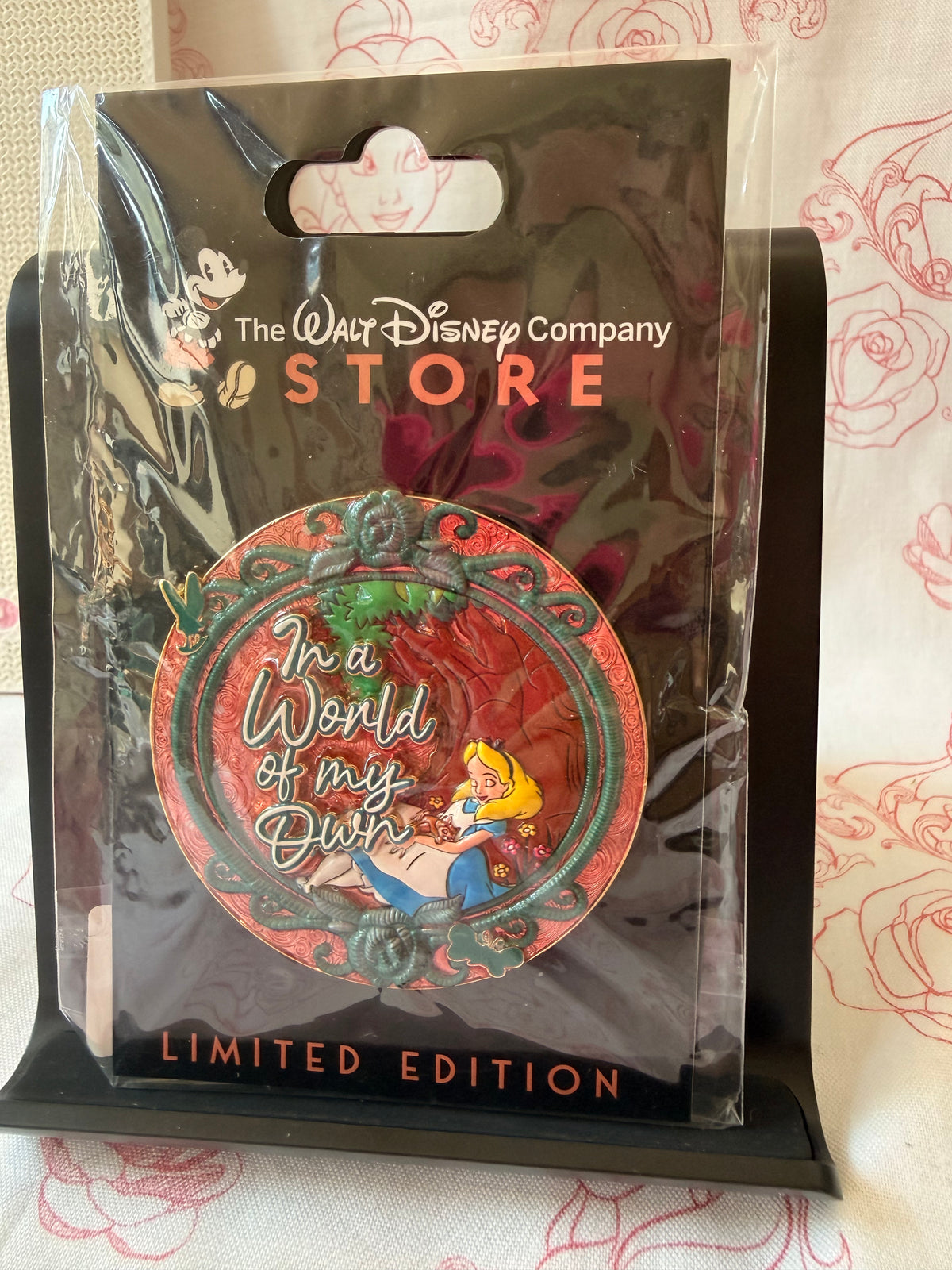 DEC - Alice in Wonderland - In a World of My Own - LE 400