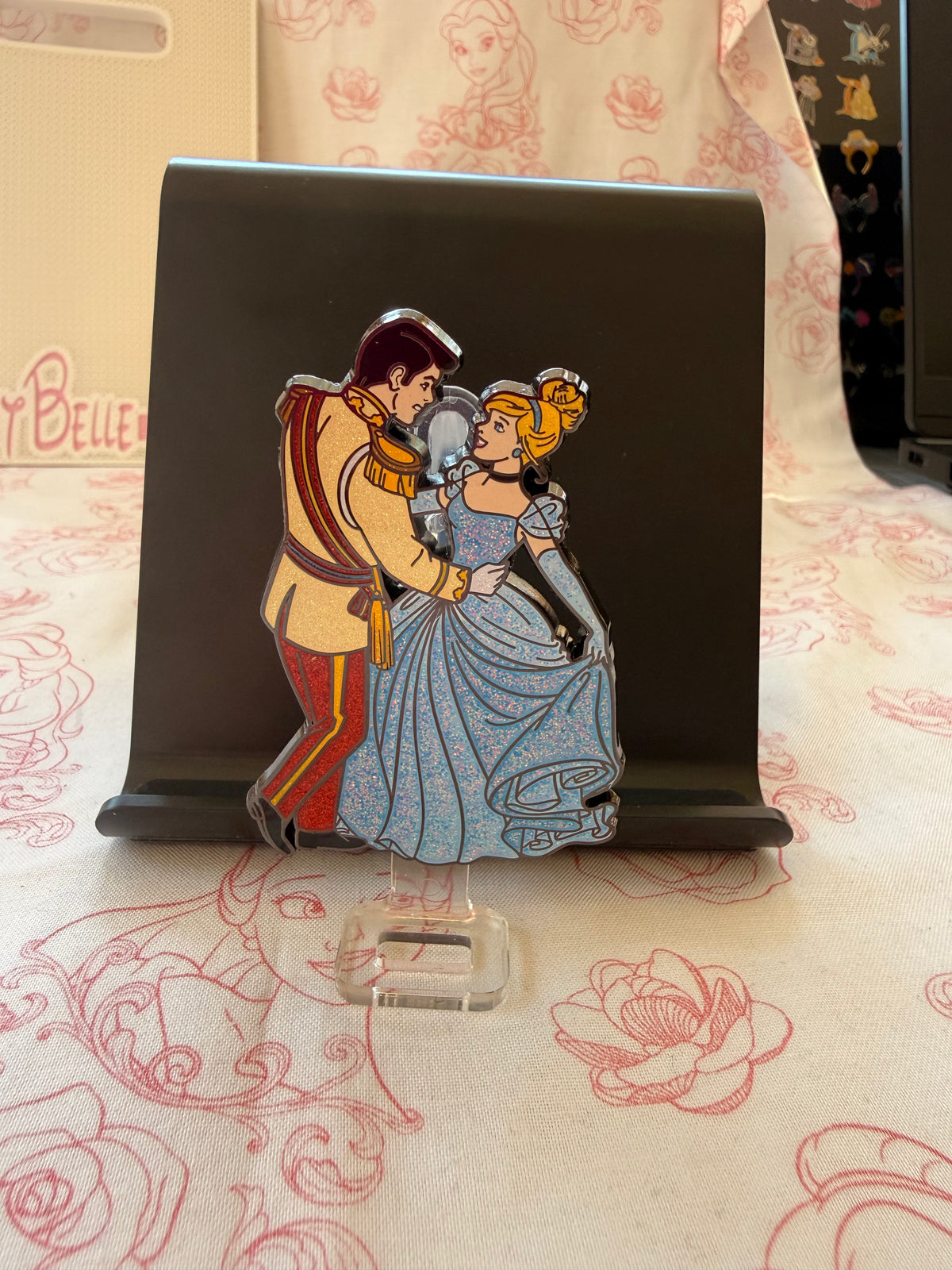 FigPin - Cinderella and Prince Charming Super Rare Glitter