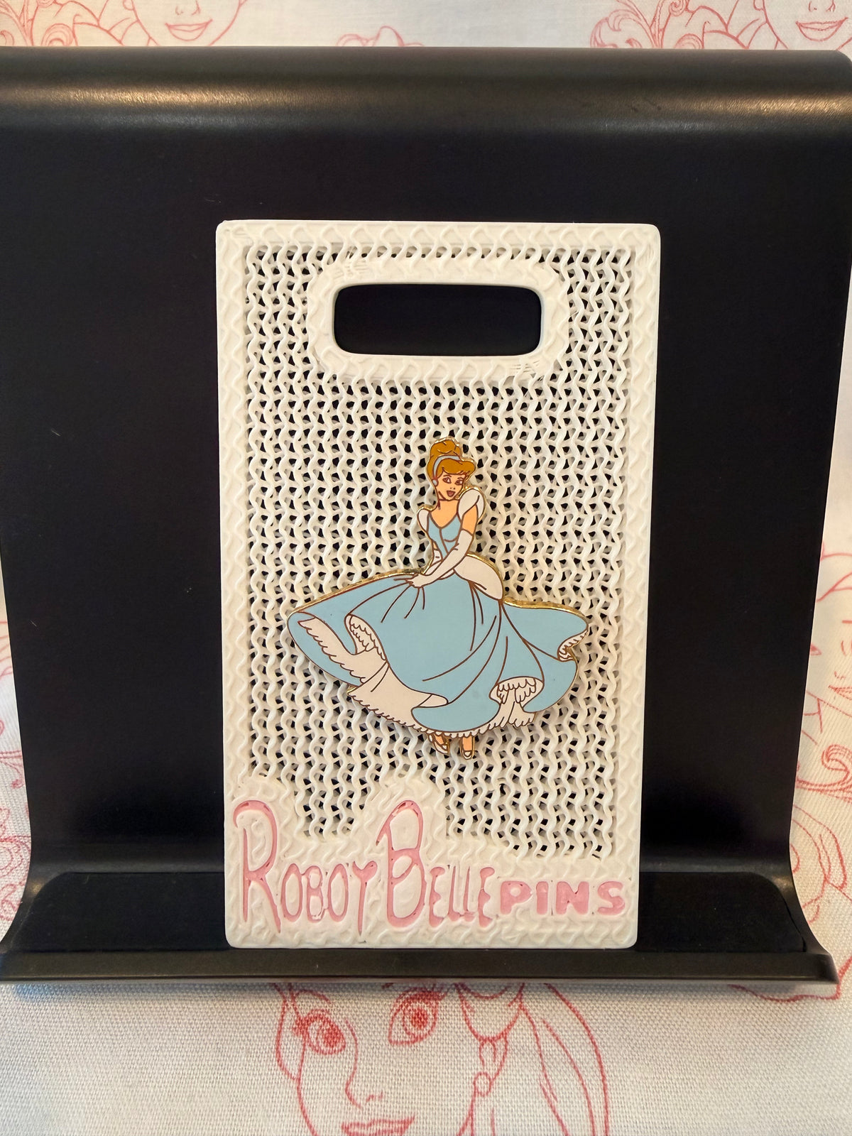 2002 Cinderella Electrical Parade Pin